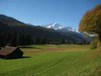 Blick auf Alp- und Zugspitze
